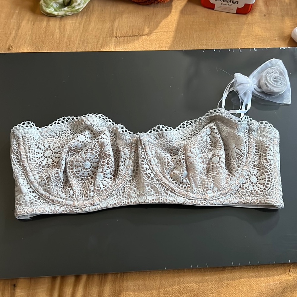 Intimately Free People Starla Underwire Bra 34B in the color Skies
